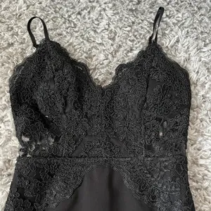 Windsor Black Lace Mini Dress Size Xs thumbnail 2