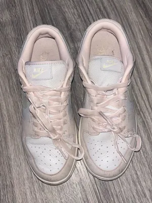 Kith Women’s Blush Pink & White Low-Top Sneakers thumbnail 1