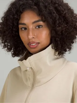 NWT Lululemon Softstreme Cinch-Waist Full-Zip Jacket size medium color bone thumbnail 4