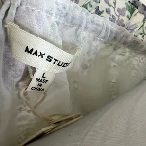 Max Studio Peasant Top LARGE Dainty Ditsy Floral Cottagecore Ruffle Feminine NEW thumbnail 5