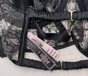 Victoria’s Secret Lightly Lined Balconet Beige Black Floral Lace 34DD thumbnail 5