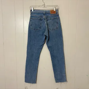 Levi’s 501 Original High Rise Straight Jeans Distressed Raw Hem Blue Women’s 25 thumbnail 7