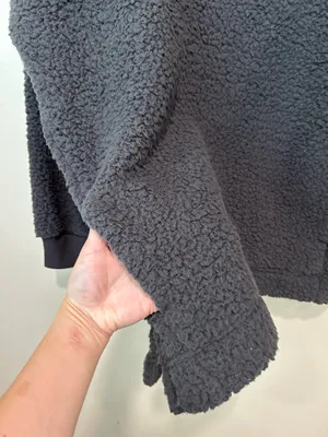 Gray aerie size small oversized Sherpa thumbnail 4