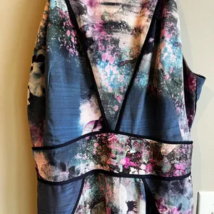 The Odell’s Floral Sleeveless 100 % Silk Dress Blue and Purple Medium thumbnail 9