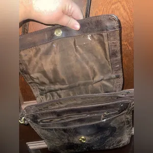 AS IS Brown Leather Crossbody/Shoulder Bag thumbnail 5