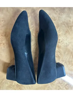 Everlane Black Suede Block Heel Pumps Made in Italy Women's Size 7.5 thumbnail 4