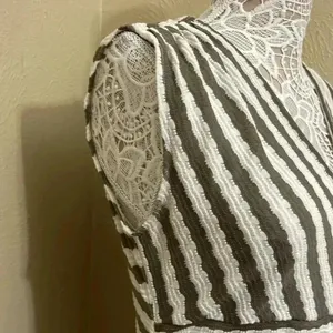 💛beautiful striped top from Ann Taylor thumbnail 5