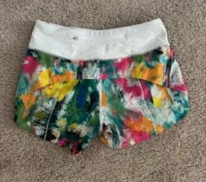 Lululemon Shorts thumbnail 1