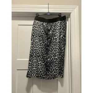 NWT Worthington Plus A-Line Skirt Winter Leopard Sequin Size 2X Lined Stretchy thumbnail 6