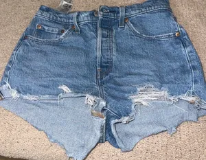 Levi's jean shorts thumbnail 1