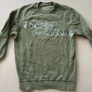 Under Armour Rival Fleece Camo Script Crew Sweatshirt thumbnail 5