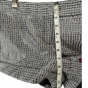 Express Tweed Shorts Women 6 Silver Metallic Black Pockets Cuffed‎ Lined Party thumbnail 7