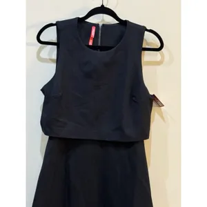 Spanx Ponte Overlay Fitted Midi in Classic Black Sleeveless Dress Size Medium thumbnail 4