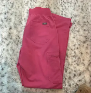FIGS F*ing Pink Scrub Set thumbnail 7