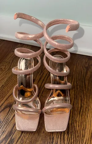 Cape Robbin Heels thumbnail 1