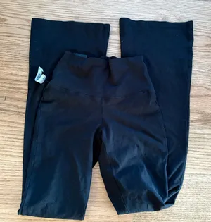 Aritzia tna flare leggings thumbnail 1