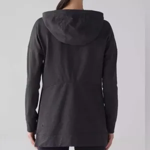 Lululemon Gray Cut Above Pullover Hoodie Size 6‎ thumbnail 2