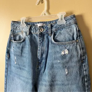 Zara Light Blue High-Rise Mom Jeans thumbnail 3