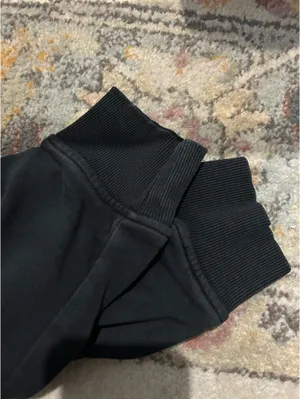 Gymshark Jogger Sweatpants Black - size small thumbnail 2