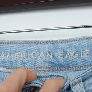American Eagle Straight Taper Distressed Mom Jeans‎ Women's Size 00 Long thumbnail 4