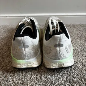 New Balance Fresh Foam X 1080v12 Women’s Size 10.5 Running Shoe White/Blue/Green thumbnail 5