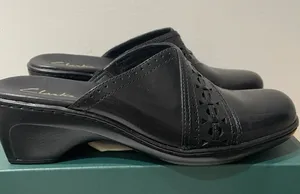 Clarks Karina Black Leather Mules Laser Cut Slip On Clogs Womens‎ 6.5 NEW thumbnail 1