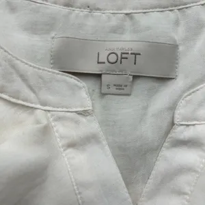 Ann Taylor Loft White Ruffle Button Down Tank Top Size Small thumbnail 12