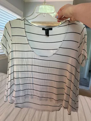 Forever 21 Top thumbnail 1