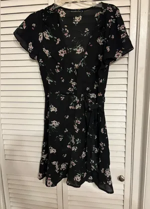 Abercrombie and Fitch floral ruffle wrap dress mini medium thumbnail 1