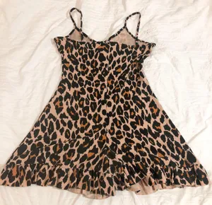 Pretty Little Thing Leopard Print Romper thumbnail 4