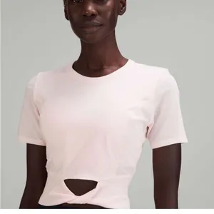 Lululemon cropped top thumbnail 1