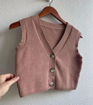 Knitted Cropped Sweater Vest Pink thumbnail 3