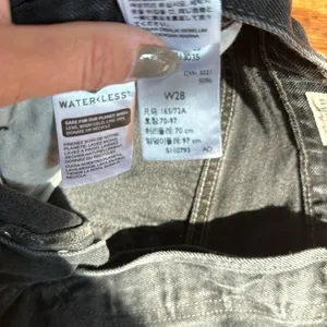 Levi's 501, size‎ 28 black jean shorts thumbnail 5