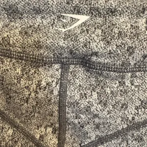 Gymshark Seamless Leggings Womens Gray Snake Print Athletic Workout Size M thumbnail 4