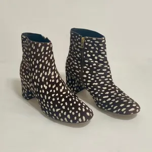 J. CREW Side Zip Ankle‎ Boots Leopard Calf Hair Leather Spotted Zippers Size 8.5 thumbnail 3