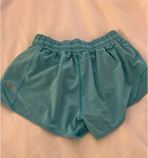 Lululemon Shorts Hotty Hot 2.5" aqua size 4  thumbnail 2