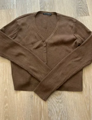 Brandy Melville Long Sleeve Top Brown thumbnail 1