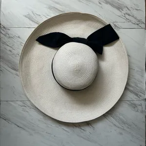 Club monaco White straw hat with navy blue bow thumbnail 1