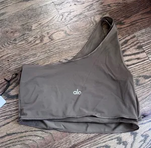 Alo Yoga Top Crop thumbnail 1