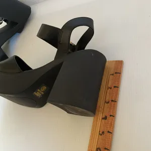 SODA Women’s Black Platform Block Heel Sandals Ankle Strap Y2K Size 8.5 thumbnail 10