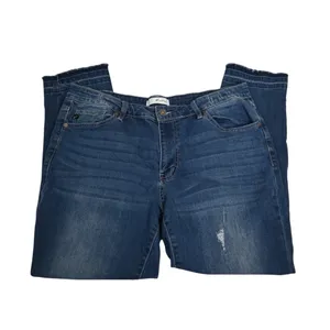 KanCan Women's 2XL Girlfriend Relaxed Skinny Jean thumbnail 4