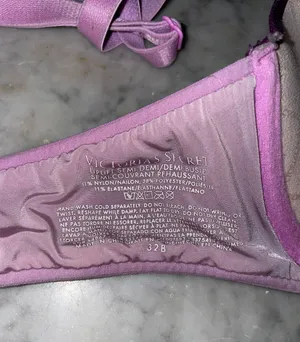 Victoria's Secret 32B bra thumbnail 2