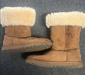 UGG Brown Suede Boots with Shearling Lining thumbnail 1