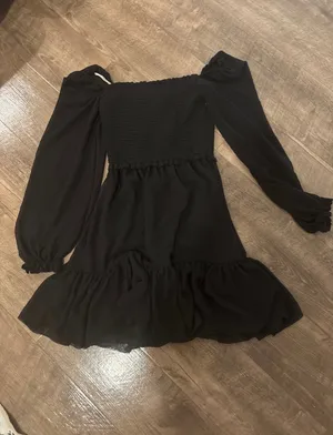 Aritzia || Wilfred Tempest Mini Dress Smocked Black 2 X-Small thumbnail 2