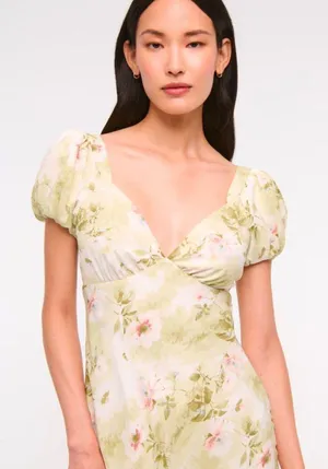 Dress thumbnail 1