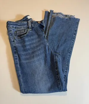 Lovervet by Vervet‎ High Rise Uneven Raw Hem Kick Flare Stretch Jeans Size 27 thumbnail 1