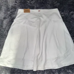 NWT VS PINK High Waisted Crossover Skirt Small thumbnail 4