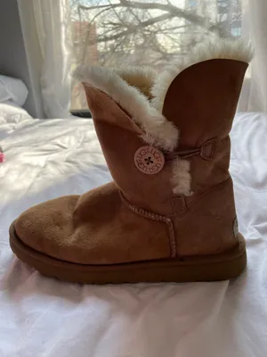 Bailey Button Boots thumbnail 3