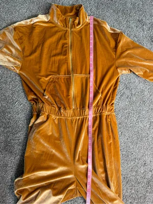 Fabletics Gold Velvet Jumpsuit Long Sleeve Zip Front Wide Leg Size M thumbnail 5