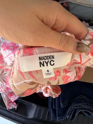 Madden NYC pink white floral print open back ruffled mini dress sz S #summerdress #Hawaiian #boho #vacation #beach thumbnail 6